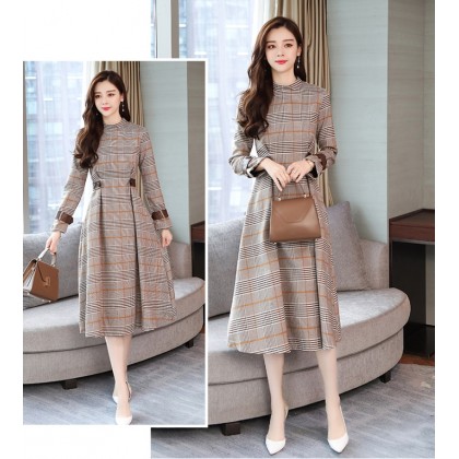 Korean Elegant Long Sleeved Plaid Khaki Midi Dress 3024-11