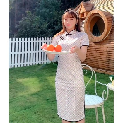 Suzhou Elegant Lace Midi Cheongsam 1202-01 蘇州優雅蕾絲中旗袍 Suzhou Elegant Lace Midi Cheongsam 1202-01 蘇州優雅蕾絲中旗袍