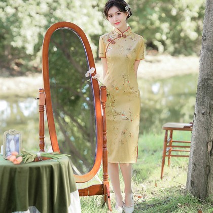 Suzhou Elegant Doris Silk Apricot Midi cheongsam 1056-18 Suzhou Elegant Doris Silk Apricot Midi cheongsam 1056-18