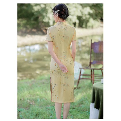 Suzhou Elegant Doris Silk Apricot Midi cheongsam 1056-18 Suzhou Elegant Doris Silk Apricot Midi cheongsam 1056-18