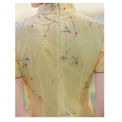 Suzhou Elegant Doris Silk Apricot Midi cheongsam 1056-18 Suzhou Elegant Doris Silk Apricot Midi cheongsam 1056-18